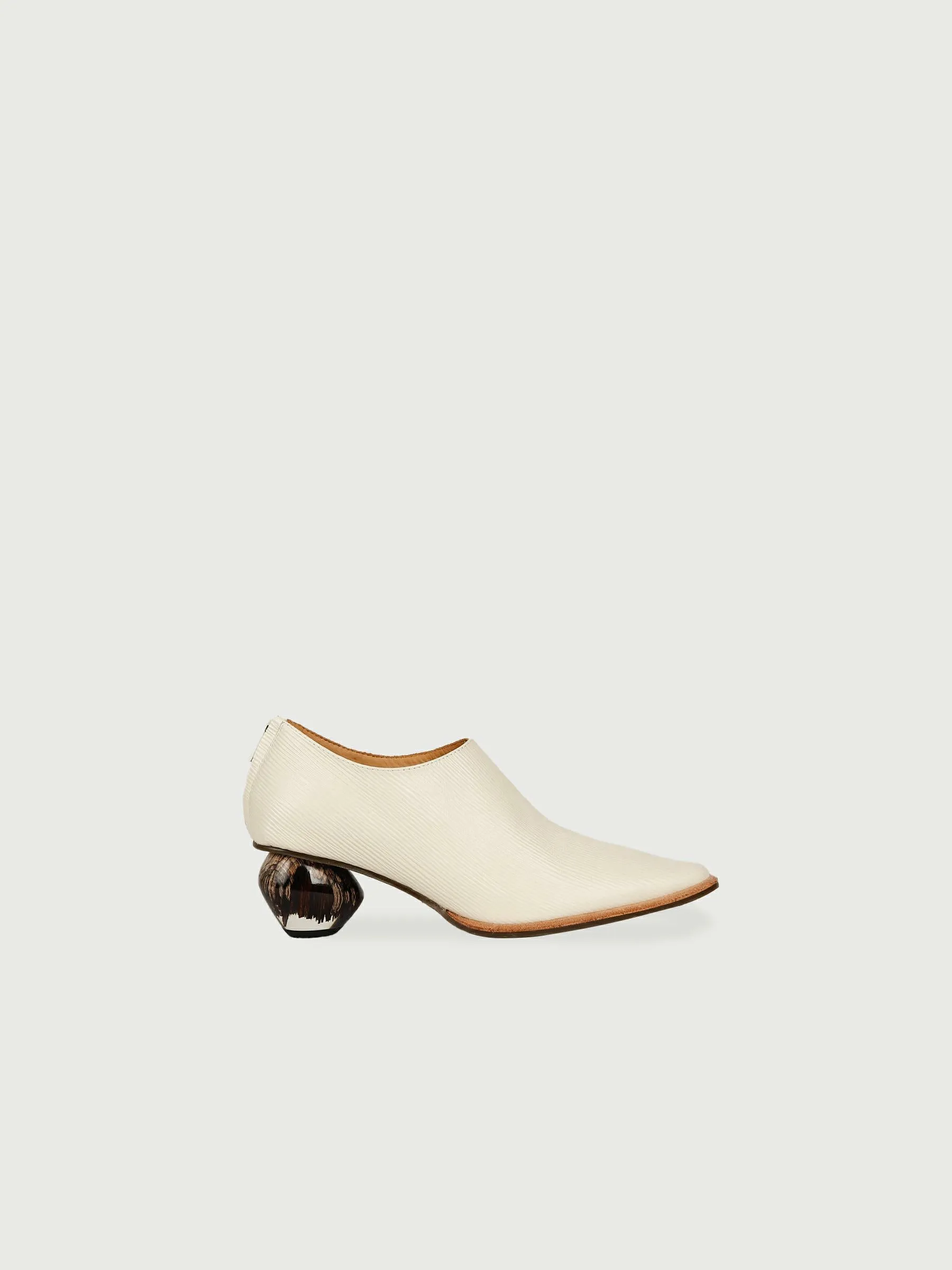 Pointed Ground Heels