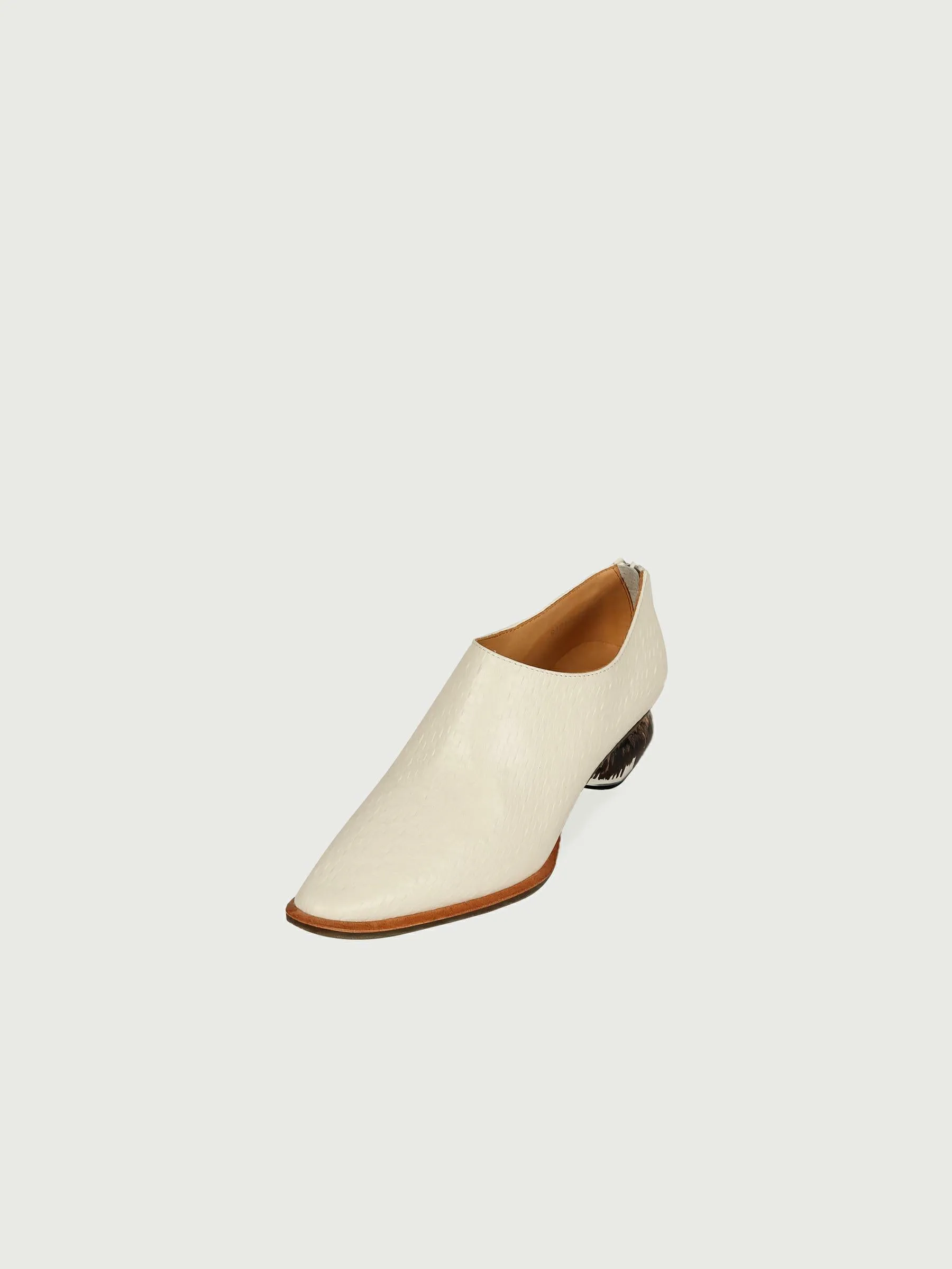 Pointed Ground Heels